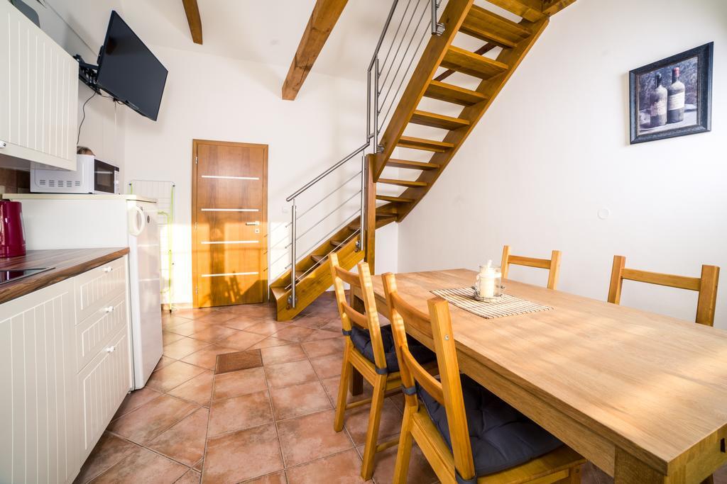 Apartmany U Orecha Bořetice エクステリア 写真
